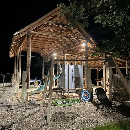 Pottos Porta Apartman *