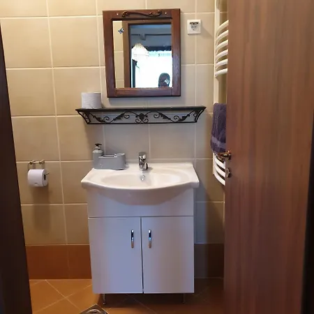 Pottos Porta Apartman *